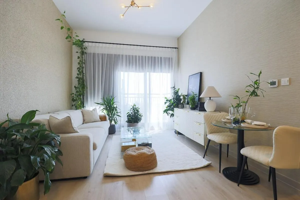 Botanical Bliss 1Br Apartment Дубай